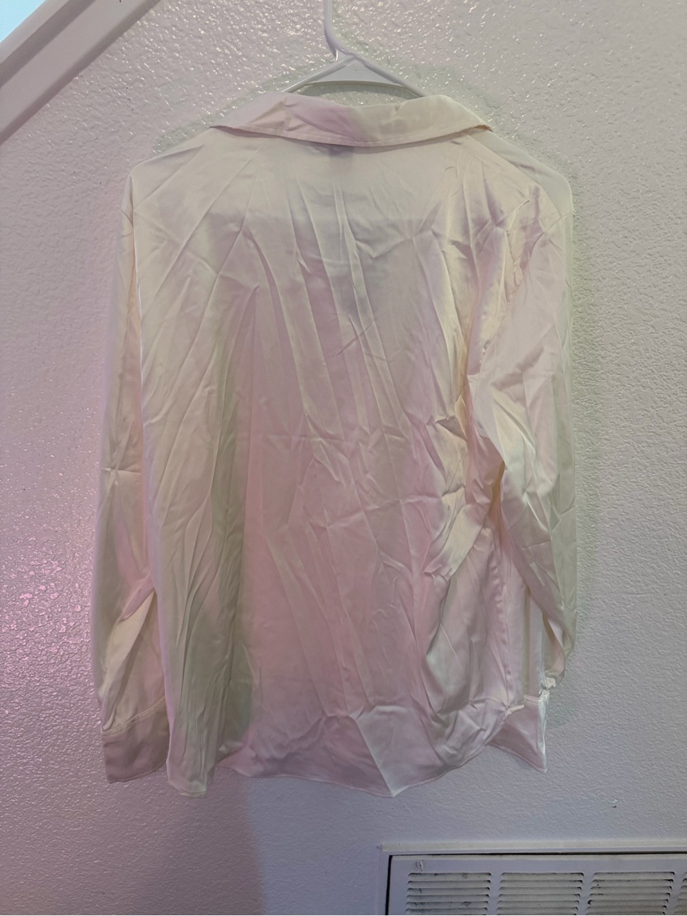 H&M Cream Collared Button-Up Shirt - Picture 3 of 3